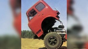 МАЗ-516.Первый Советский грузовик с подъемной третьей  осью.