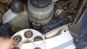 Тойота естима люсида