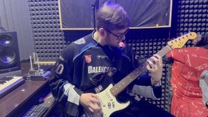 Extreme - Kid Ego(Main Riff). Кавер cтудента. Олег Усов.  #guitar #guitarist #guitarcover #riff