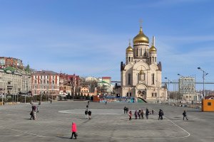 В центре. Владивосток