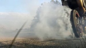 Yamaha xt660x burnout