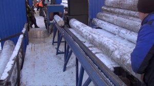 Станок для распиловки бревен СПР-320Км - обзор работы деревообрабатывающего оборудования
