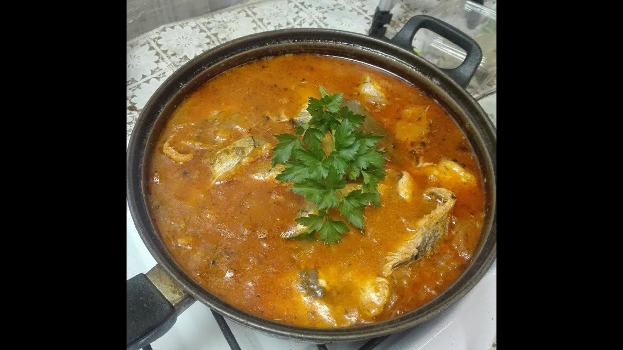 тушеная рыба с овощами