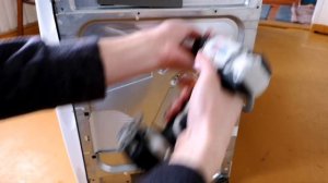 Пять причин почему стиральная машина зависает и не сливает воду