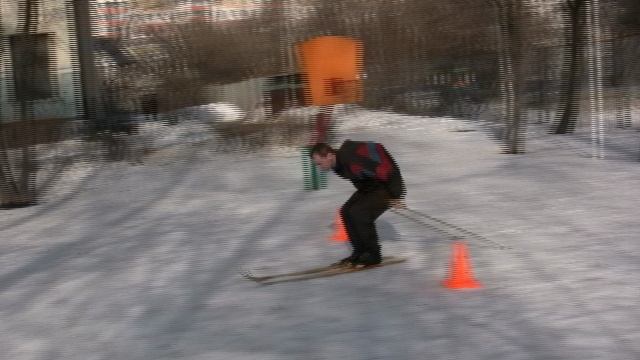 "Накаты" - игровое упражнение на лыжах