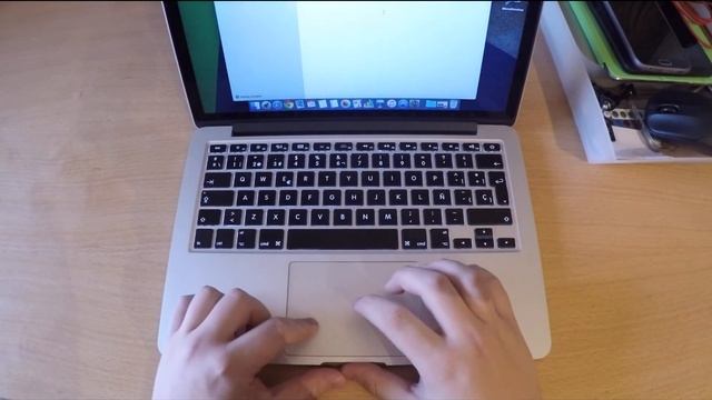 4 características del MacBook pro 2015 смотреть онлайн