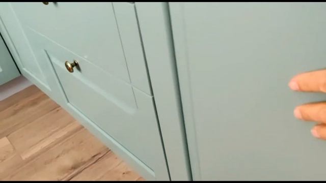 Видеоотзыв о Кухне Массив-Люкс (Боровичи Мебель) смотреть онлайн