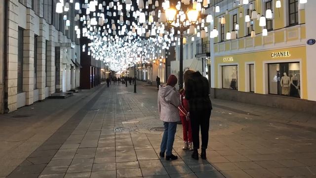 Красивые фото. Улица Большая Дмитровка. Сквер Майи Плисецкой. смотреть онлайн