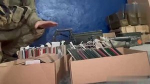 Комбат «Оркестра» показывает трофеи в ходе боев на Бахмутском направлении.