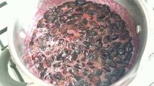 Как сварить варенье из жимолости и варенье из клубники. Советы бывалой хозяйки!