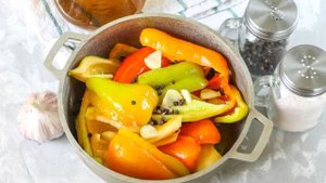 Перцы на зиму с медом