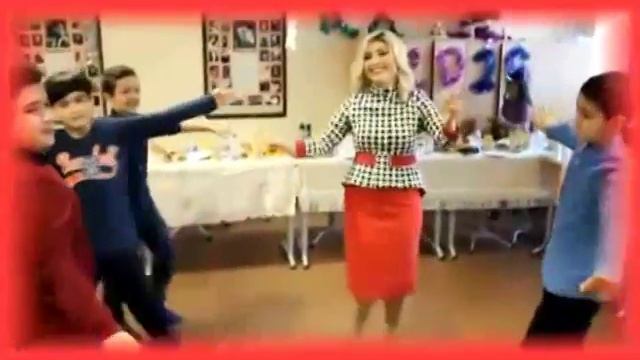 НОВОГОДНИЙ ПРАЗДНИК В ШКОЛЕ 18 смотреть онлайн