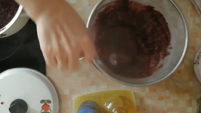 КИСЕЛЬ ИЗ ЗАМОРОЖЕННЫХ ЯГОД.