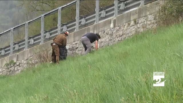 Villa d'Ogna pulito il sentiero per Clusone Antenna 2 TV 05042014 смотреть онлайн