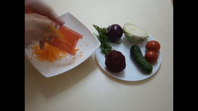 Рецепт салата.Витаминный сезонный салат из овощей /Вітамінний сезонний салат з овочів.Рецепт салату смотреть онлайн