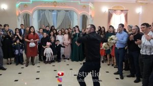 Лезгинка на свадьбе - Танцуют друзья жениха !!