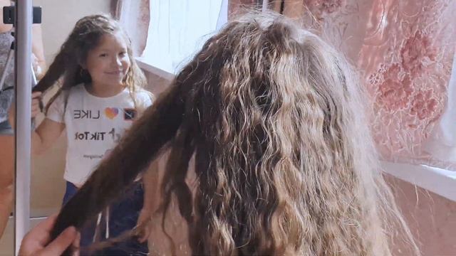 Делаем прическу для детей. Легко и просто. смотреть онлайн