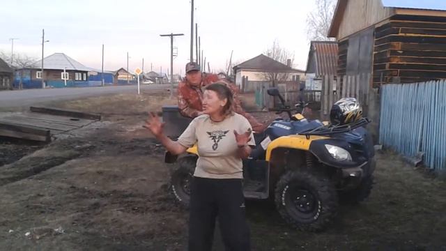 Бабка зажигает  группу КОМИССАР. смотреть до конца смотреть онлайн