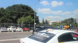 От набережной до метро - по Красной Пресне на автобусе в центре Москвы!