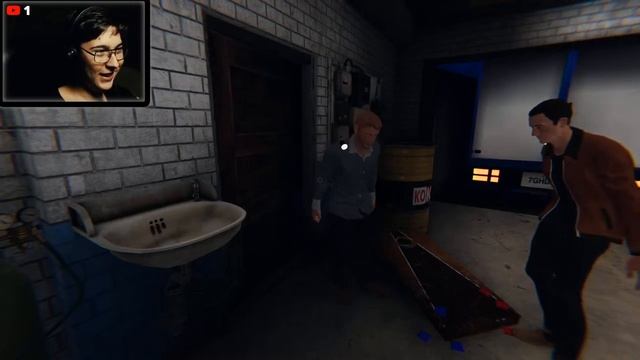 Встретил чересчур эмоциональных мужчин в Phasmophobia | Момент СТРИМ #4" смотреть онлайн