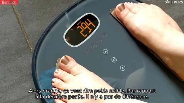 Valérie teste la Pop Color Coach, pèse-personne impédancemètre смотреть онлайн