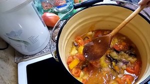 "ленивый" Салат из баклажанов на зиму, зекуска "вкусные" баклажаны на зиму.
