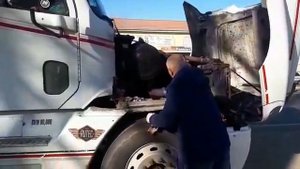 Freightliner - как экономит топливо - быстро и много.