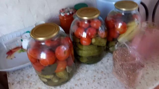 VLOG Дача Дачный влог✔Консервируем огурцы✔Домашние дела✔Нашли причину по чему Давид плачет. смотреть онлайн