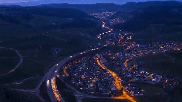 Девушка из Екатеринбурга о кулоне Я Люблю Тебя на 100 языках! смотреть онлайн