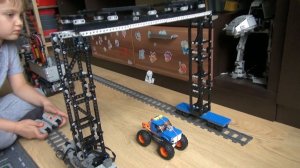 Lego #15. Россыпи с Авито. Лего вверх ногами. Самоделка "Мостовой кран".