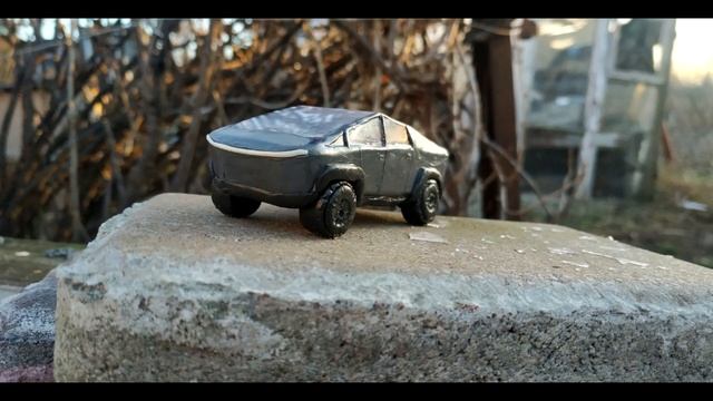 сделал кибертрак тесла из пластилина(made cybertrack tesla from plasticine) смотреть онлайн