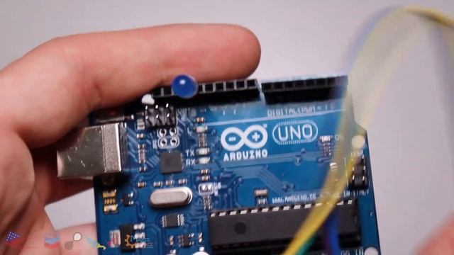 Урок №10. Bluetooth, последовательный порт. Beyond Robotics смотреть онлайн