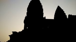Ангкор Ват Камбоджи храм просыпается. Магия Камбоджи