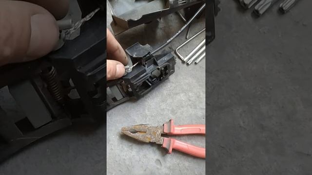 Не открывается дверь снаружи Форд Фокус 2. смотреть онлайн