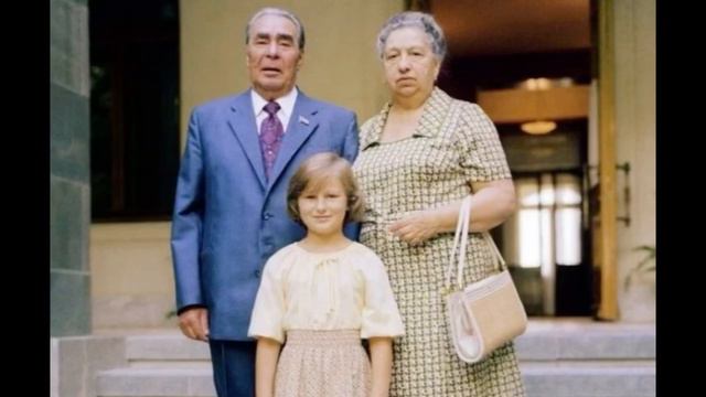 Вячеслав Зайцев. «Боже мой, неужели мне придется ее одевать…» О супругах первых лиц государства
