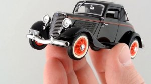 Ford 1933 V8 Model 40 Coupe || Classic Carlectables || Обзор масштабной модели 1:43