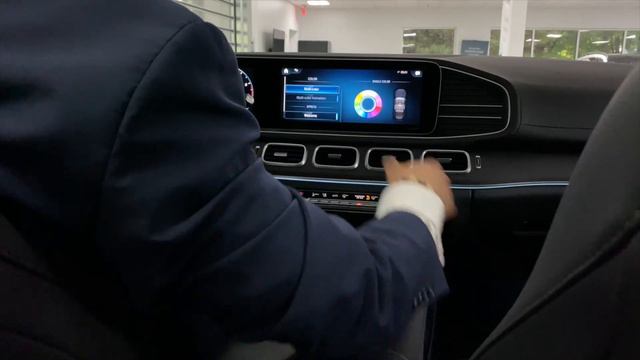 Mercedes-Benz Ambient Lighting with MBUX смотреть онлайн