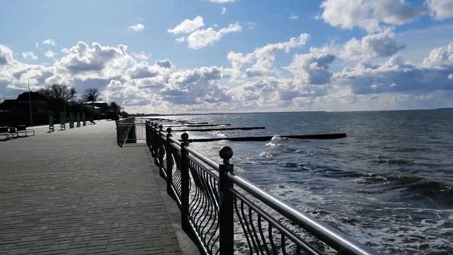 Променад в Зеленоградске смотреть онлайн