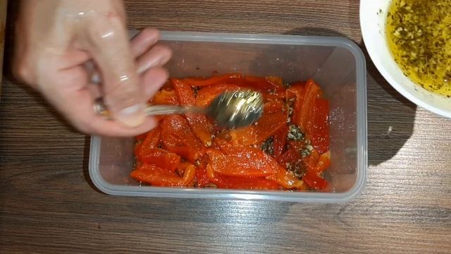 Вы Должны Попробовать Очень Вкусные Рецепты из Запечённого  Болгарского Перца Салат и Закуска