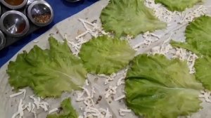 Закуска из лаваша с семгой и зеленым салатом .Супер вкусно.