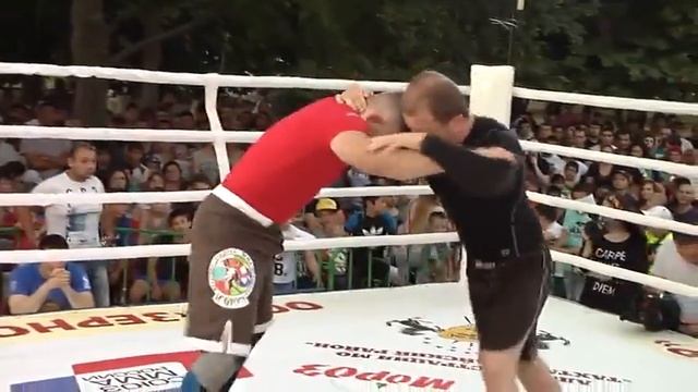 Асланбек Бадаев Berkut vs Альберт Пшихачев ALLIGATOR,Нальчик смотреть онлайн