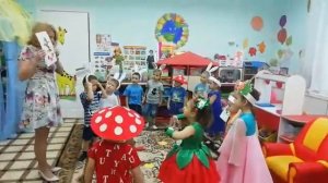 Пальчиковая гимнастика "За ягодами"