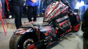 Мотоцикл Boss Hoss (V8 - 10000cc - 990Hp).flv