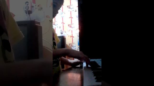 Играю на синтезаторе спят усталые игрушки,ёлочка смотреть онлайн