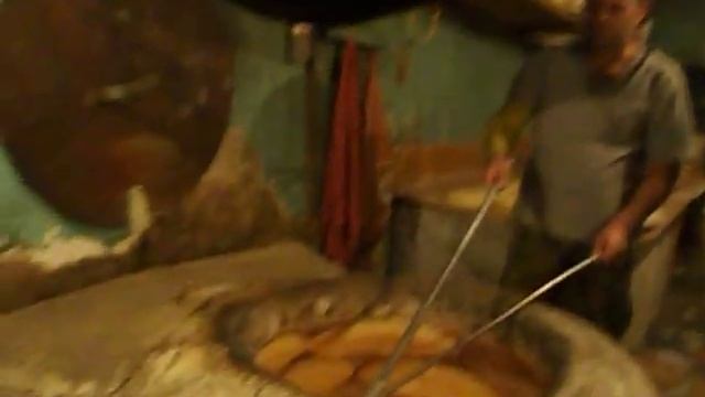 Грузинский хлеб ШОТИ. Производство хлеба თბილისი საქართველო смотреть онлайн