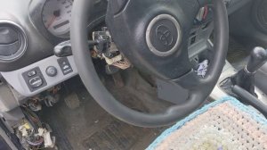 Toyota Rav 4 ТОЙОТА РАВ 4 заводится и глохнет. работает только в положении ключа на стартер.