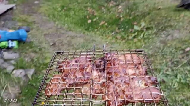 Влог Октябрь 2023 Выходные на даче Шашлычок Последний теплый день Готовим дачу к зиме