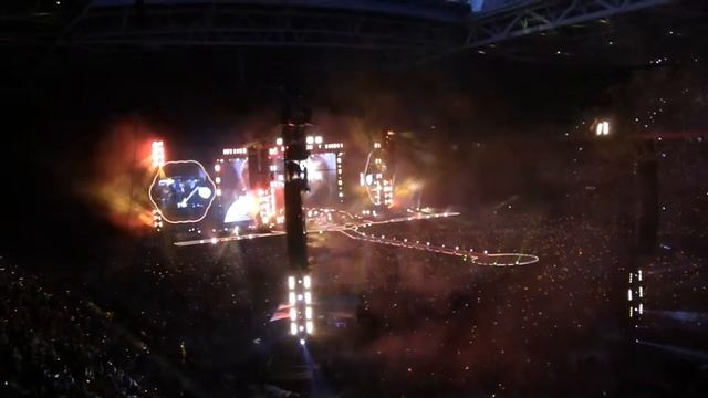 Highlights of Coldplay Head Full of Dreams Concert - 12th July 2017 смотреть онлайн