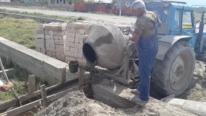 Беларусь МТЗ-80 С бетономешалкой