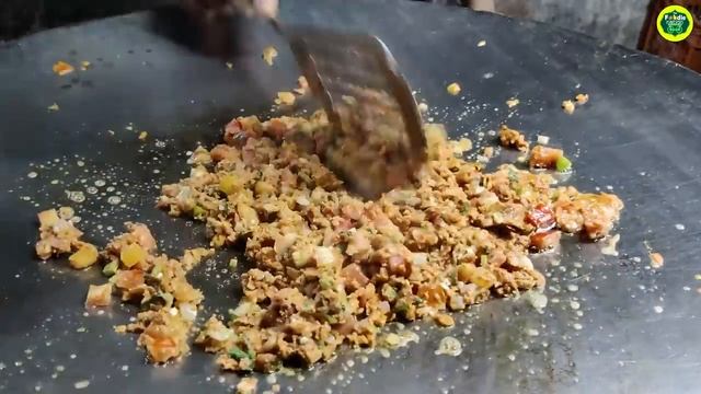 EGG MUGHLAI KING Of INDIA | Huge Butter Egg Roll Dish | Indian Street Food смотреть онлайн